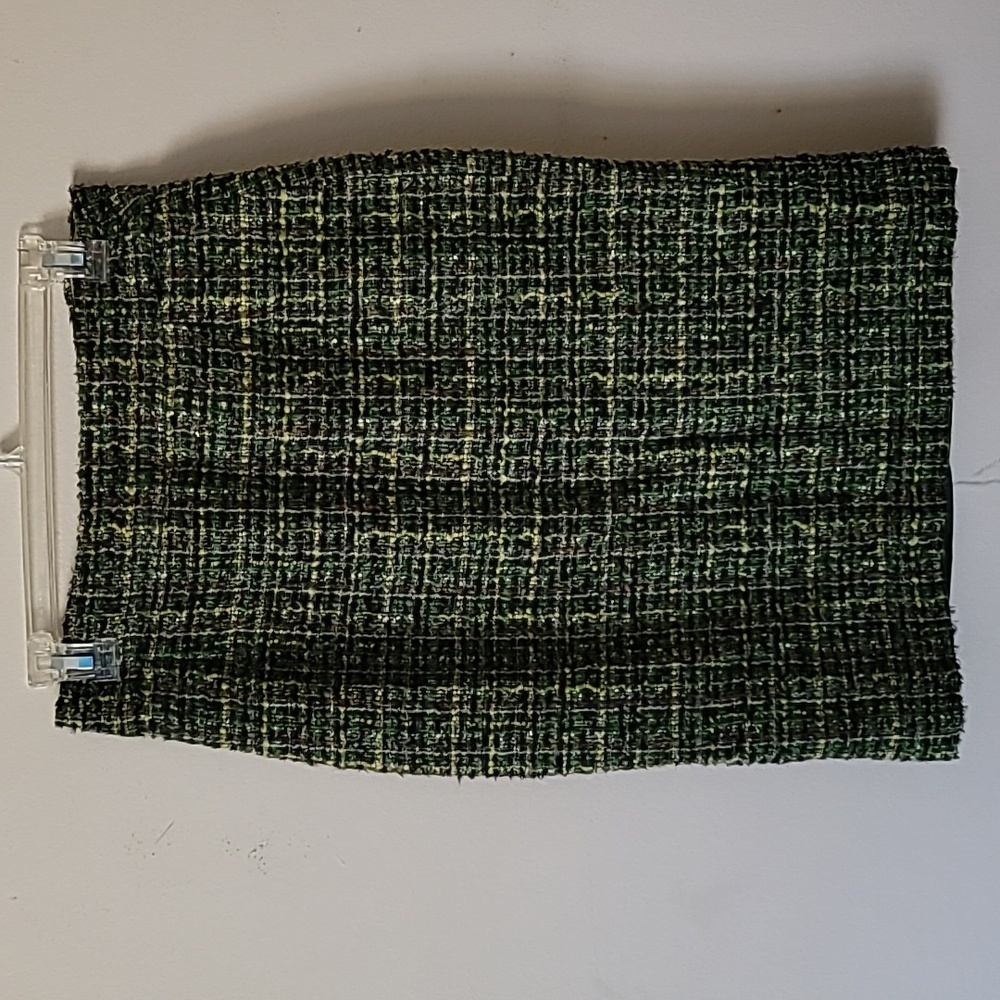 Boucle pencil skirt Chanel Style